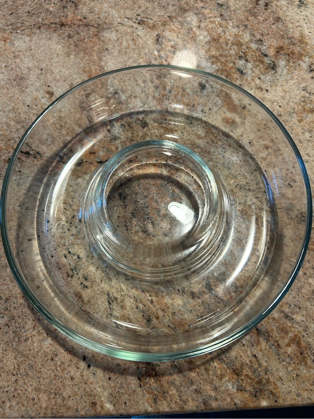Pyrex France 22 cm 9” Bundt/Jello Mold Glass Baking Ring Aqua Tint 9”wide